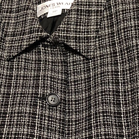 Jones Wear - Picture 4 of 4